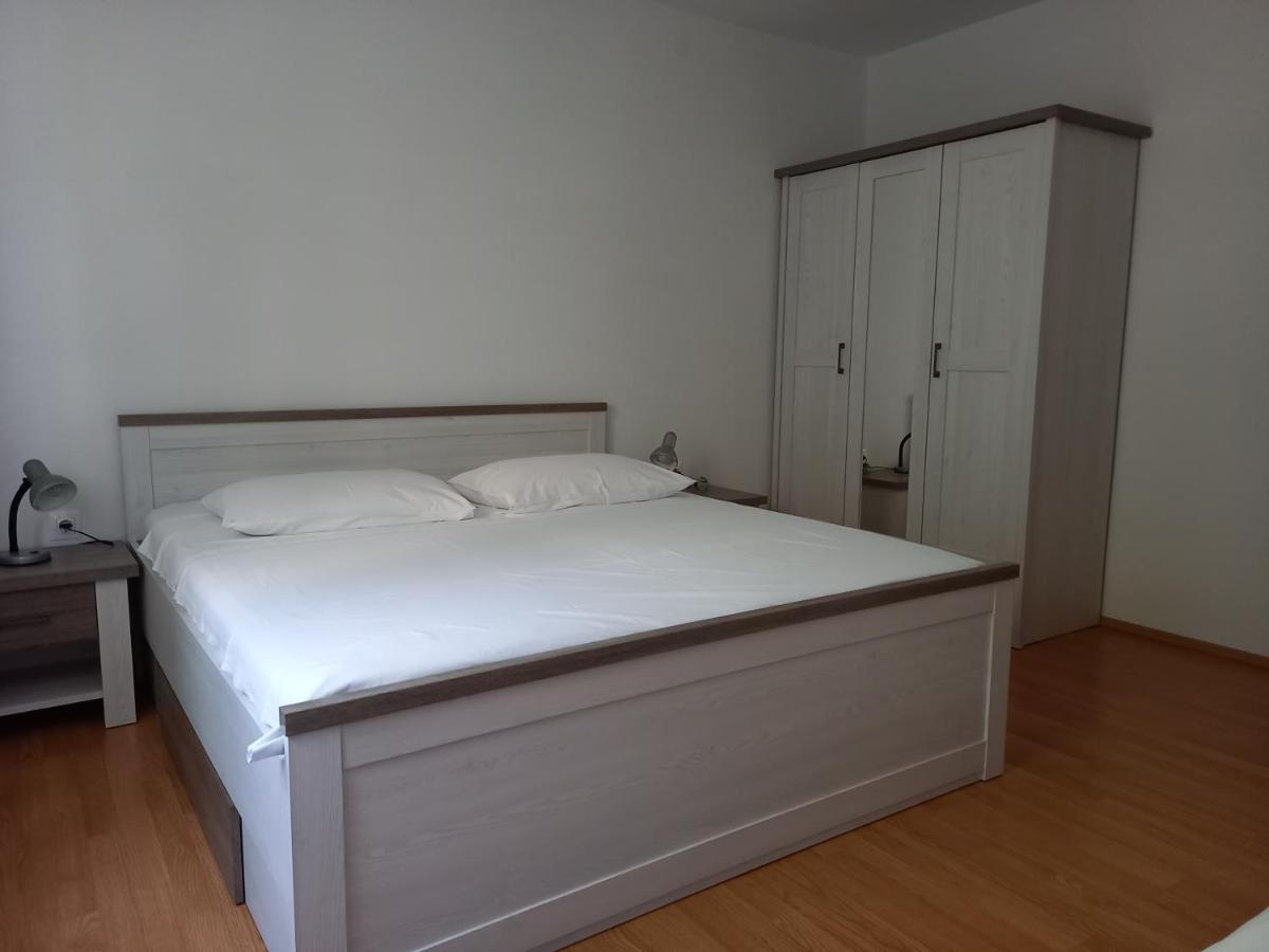 Apartmani Danica 比奥格勒·纳·莫鲁 外观 照片