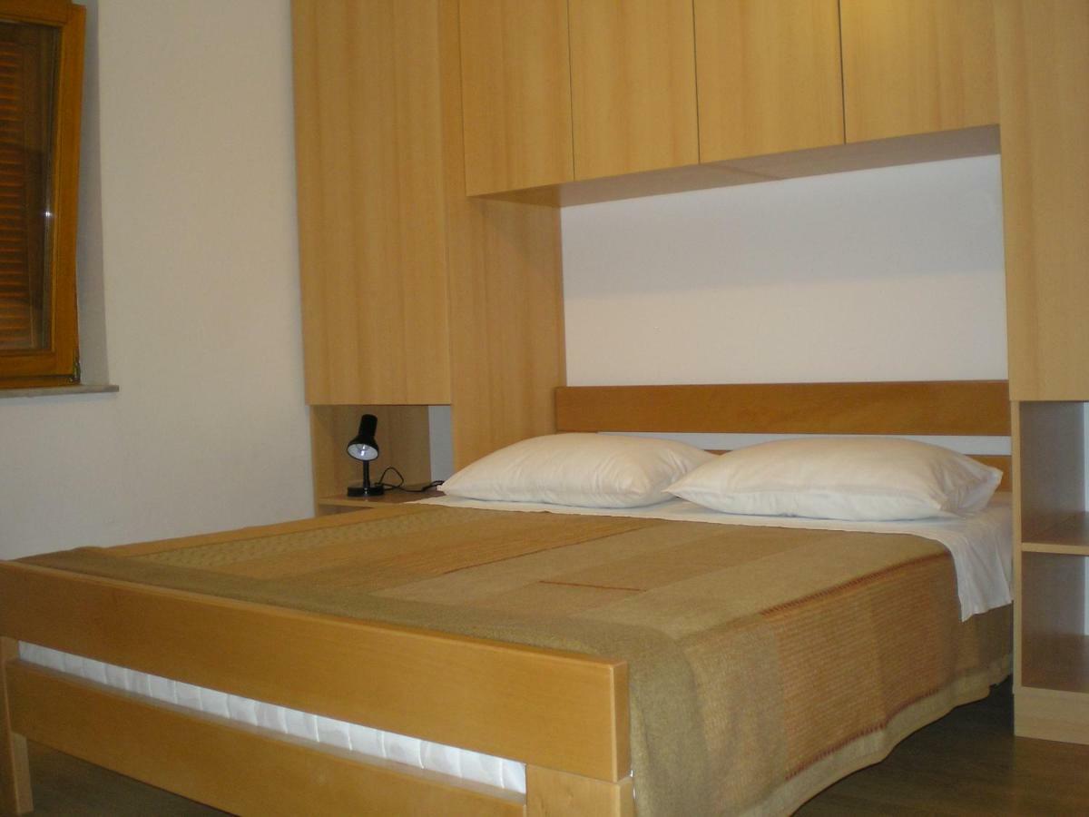 Apartmani Danica 比奥格勒·纳·莫鲁 外观 照片
